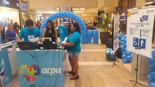 STTP realiza ação de cidadania durante comando educativo no Dia Mundial de Conscientização do Autismo