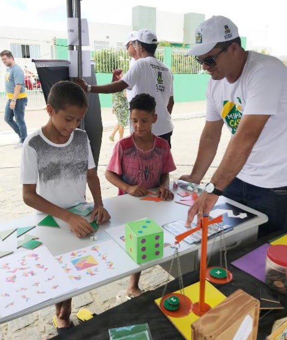 Projeto Ciência na Rua incentiva busca pelo conhecimento em crianças e jovens de Campina Grande